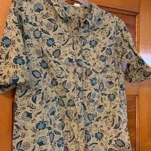 Vintage 1950s Floral Roll-up Short Sleeve Shirt